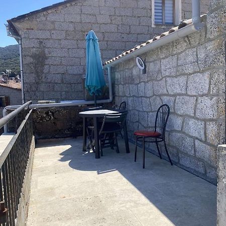 Bel Appartement Au Coeur Du Village De Sartene מראה חיצוני תמונה