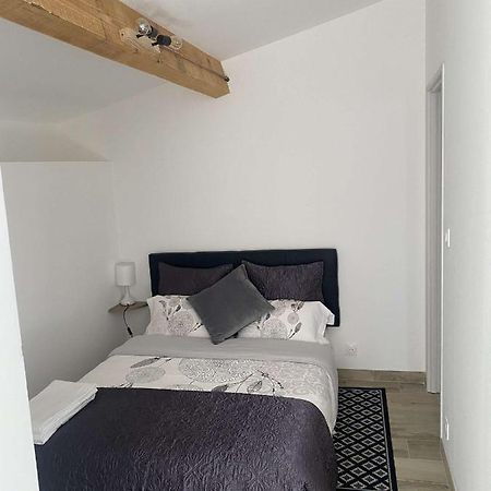 Bel Appartement Au Coeur Du Village De Sartene מראה חיצוני תמונה